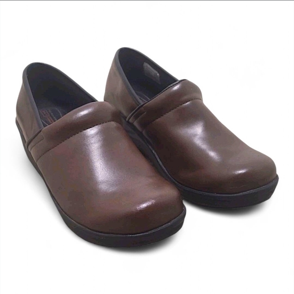 Safe-T-Step Predicitions Women’s Size 8 1/2 Clog  Shoes in Brown